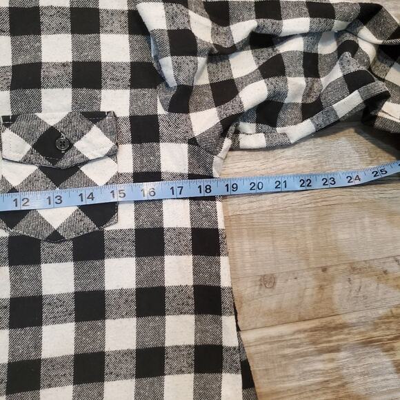 E2 clothing medium button down plaid shirt - Picture 3 of 8